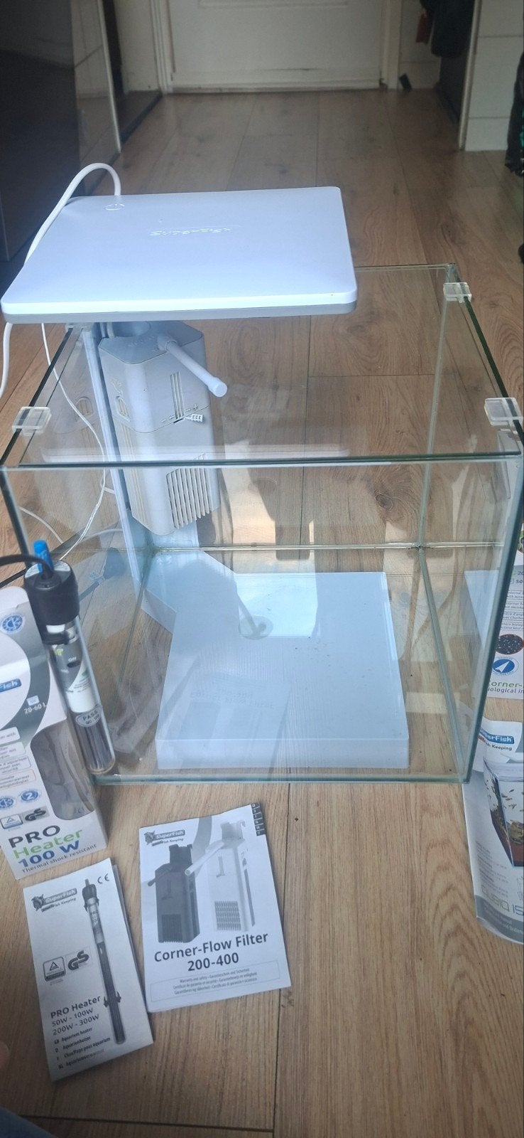 Aquarium Superfish Qubiq 30 Pro, Zo goed als nieuw, Leeg aquarium, Superfish, Ophalen