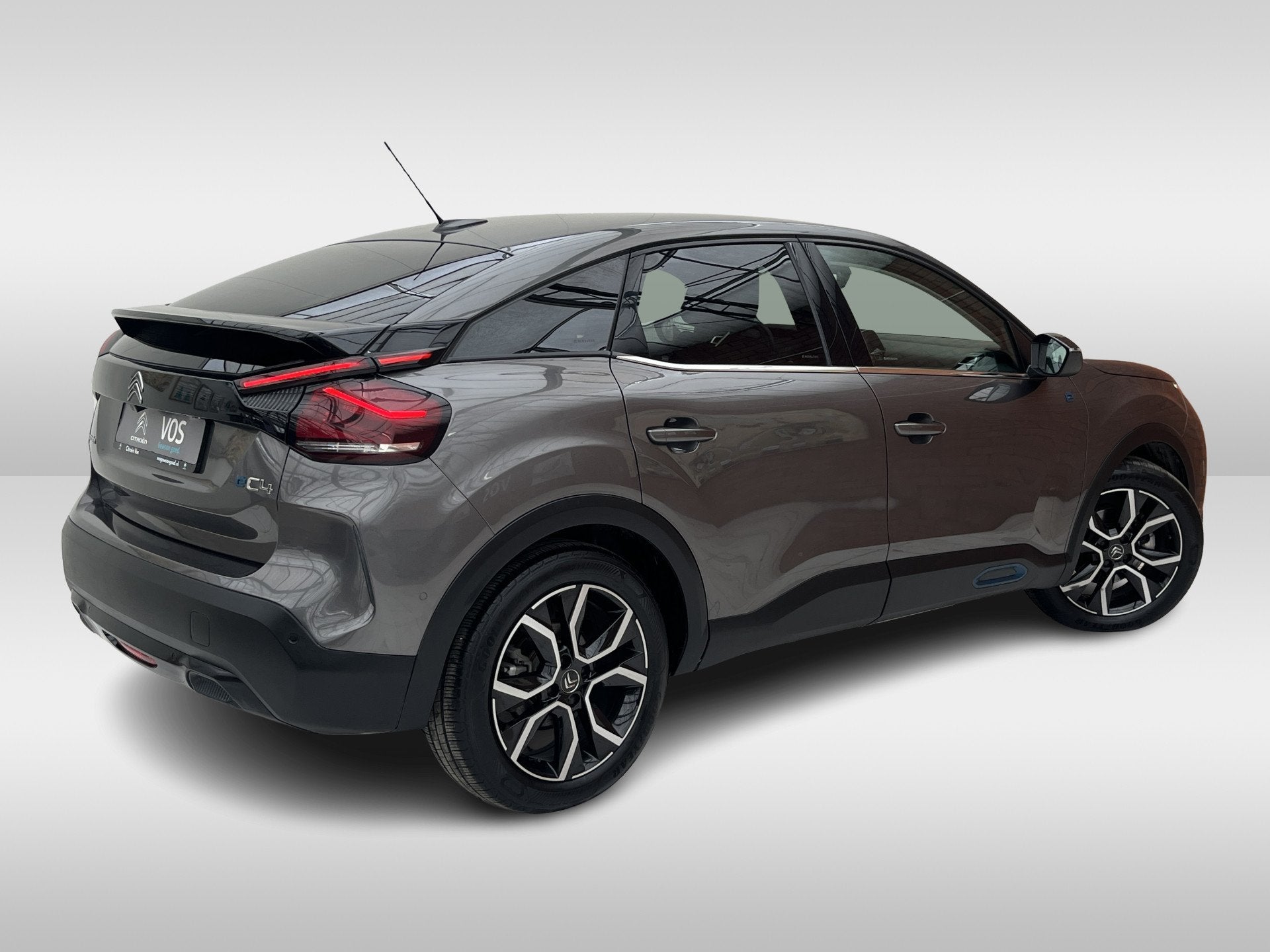 Citroën Ë-C4 Shine 50 kWh | Keyless | Carplay/Android Auto, 12 maanden, Gebruikt, Zwart, Leder en Stof