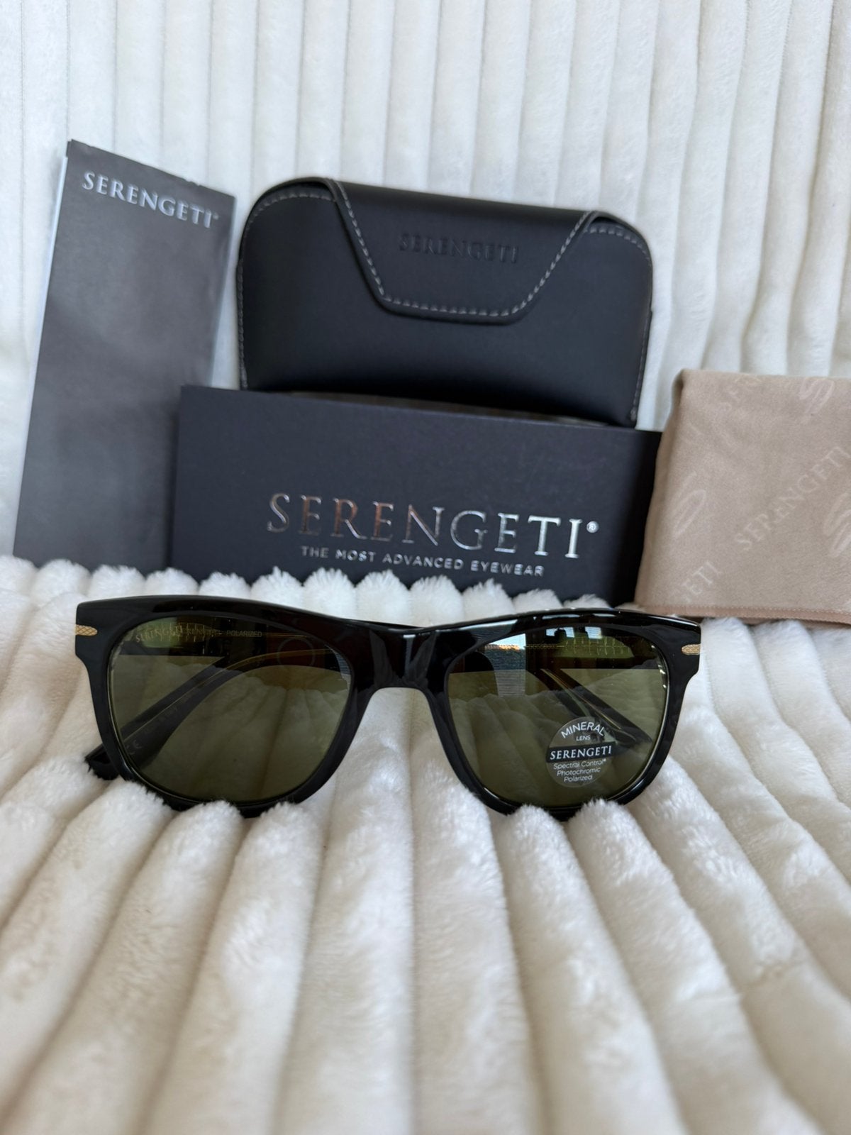 Serengeti Foyt Xl SS550003 garantie en btw-factuur, Sieraden, Tassen en Uiterlijk, Zonnebrillen en Brillen | Heren, Zonnebril