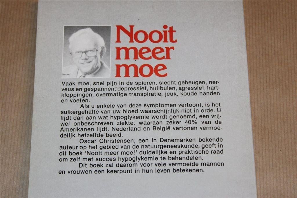 Nooit Meer Moe [A. Vogel Serie] — Aanpak Laag Bloedsuiker, Ophalen of Verzenden, Gelezen, Kruiden en Alternatief