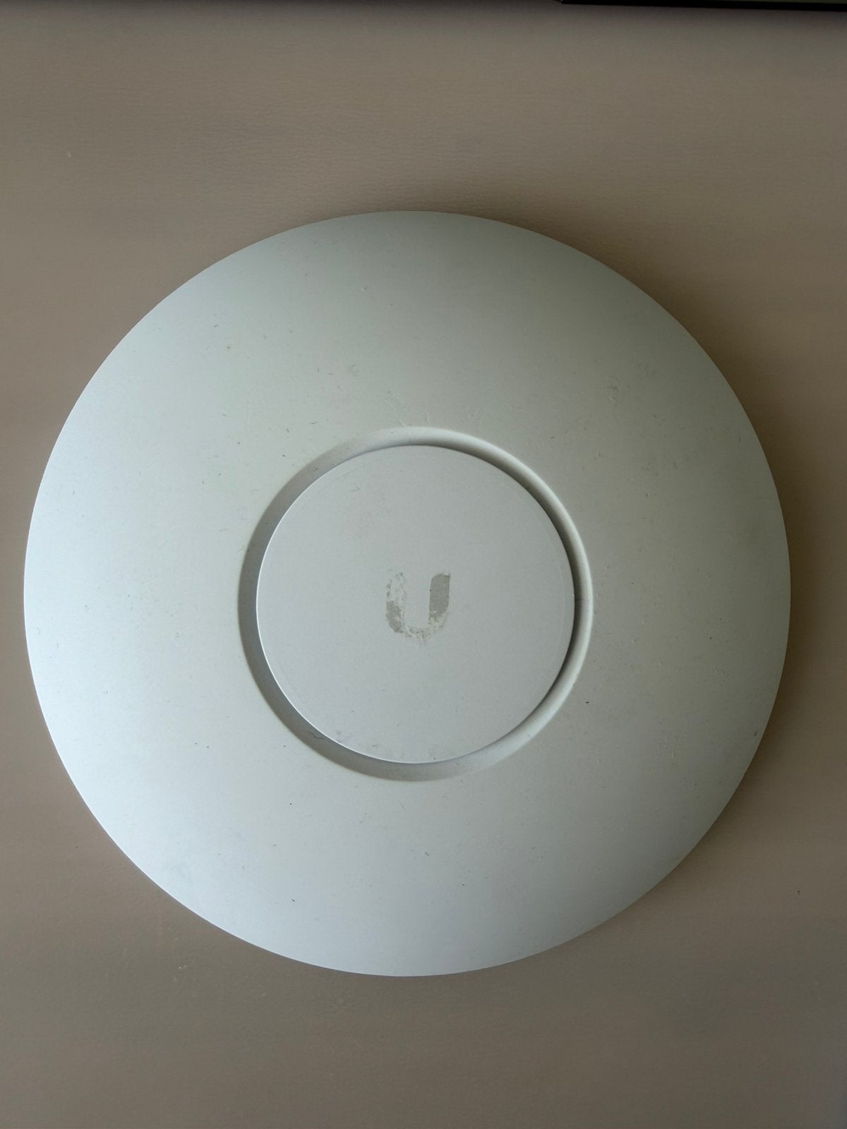 Ubiquiti UniFi AP AC PRO Access Point met muurbevestiging, Computers en Software, Ophalen of Verzenden, Gebruikt