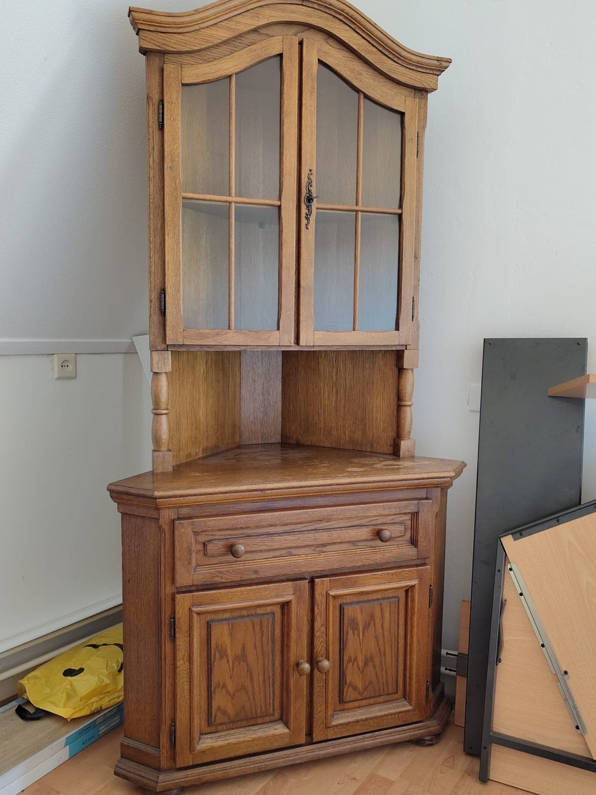 Eikenhouten hoekkast met vitrine, 100x180 cm, Ophalen, Gebruikt