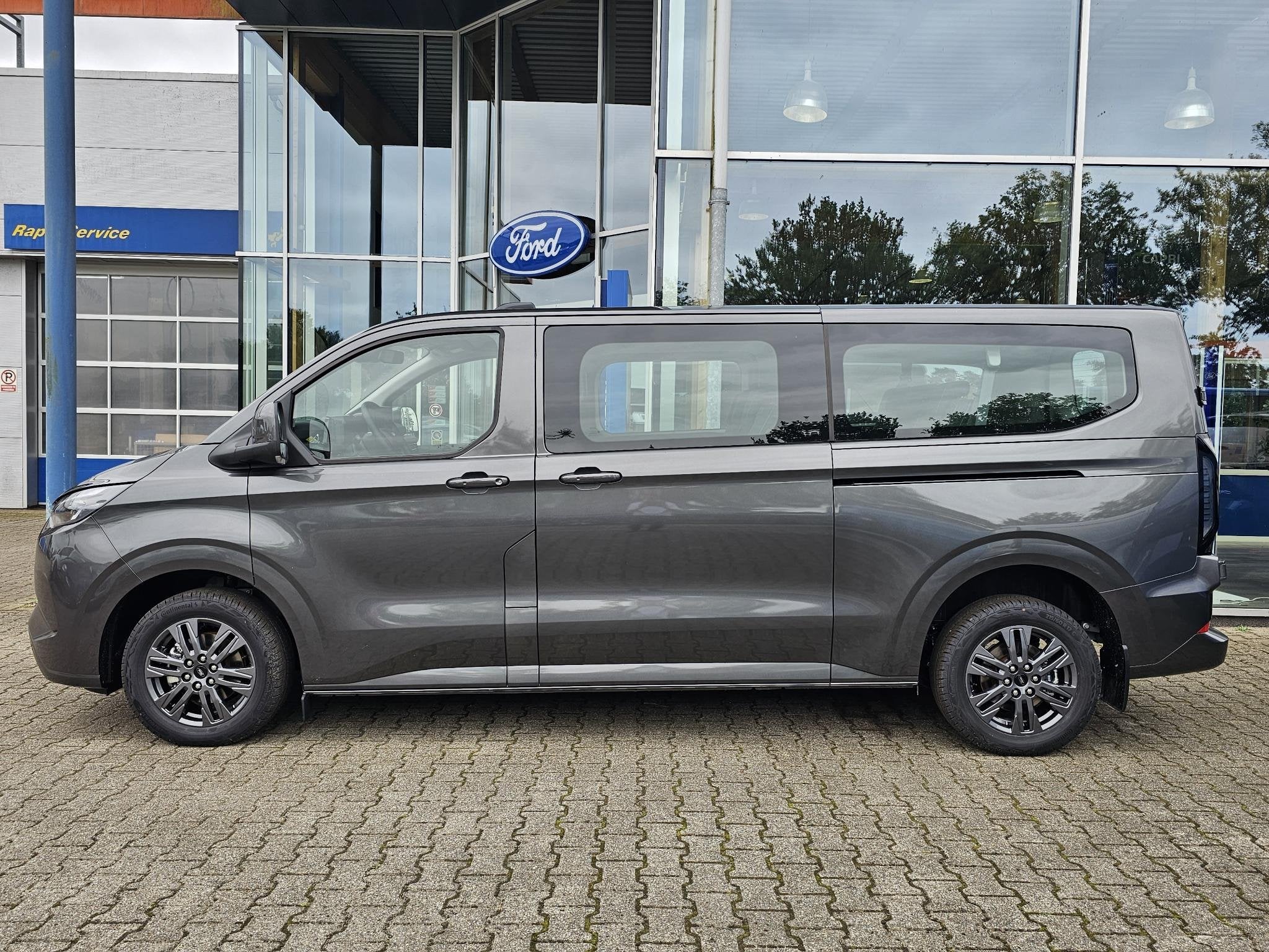 Ford Transit Custom 340 2.5 PHEV L2H1 Limited 233pk | Kombi, Auto's, Ford, Euro 6, 1850 kg, Bedrijf, Hybride Elektrisch/Benzine