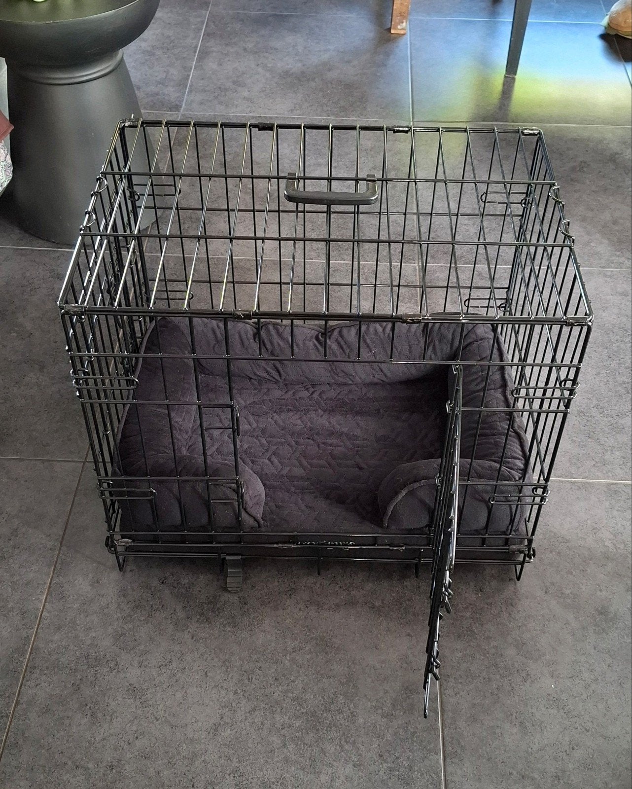 beeztees bench maat S, Dieren en Toebehoren, Hondenhokken, Ophalen, Zo goed als nieuw, 75 tot 110 cm, Minder dan 65 cm
