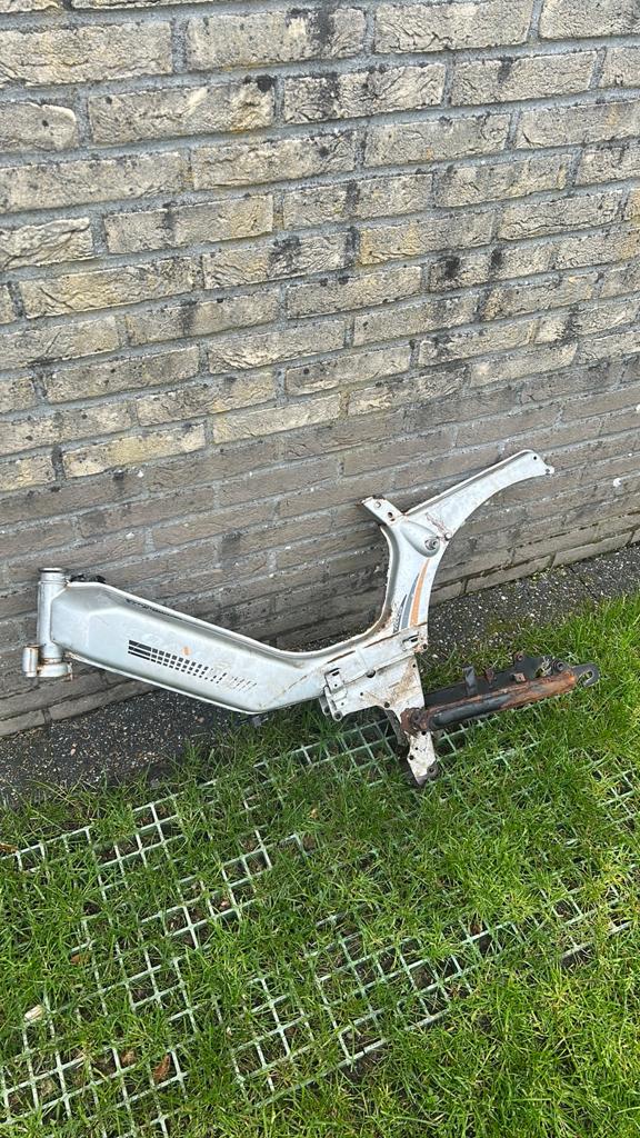 Tomos frame zonder kenteken, Ophalen, Zo goed als nieuw