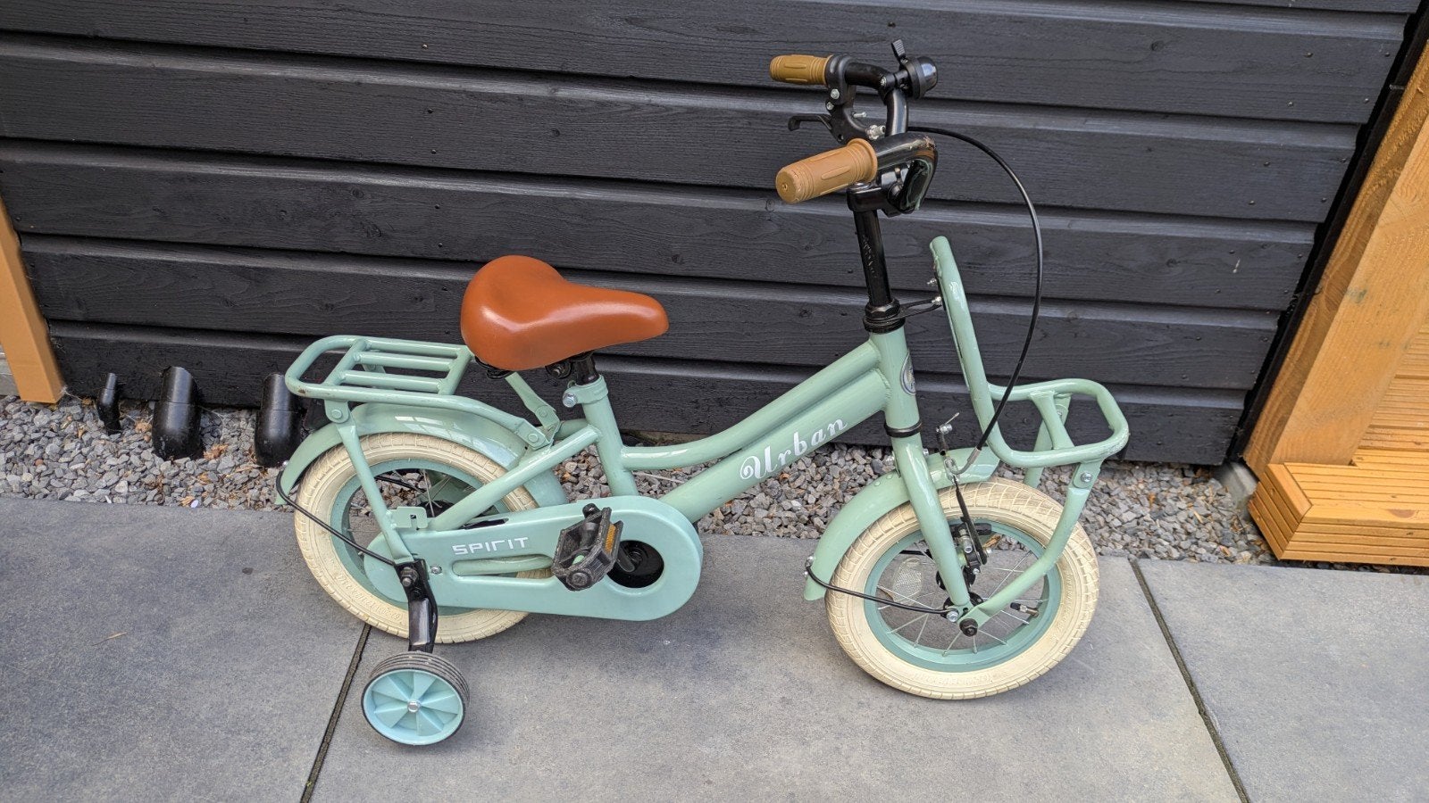 Leuk lichtgroen 12 inch kinderfietsje met zijwieltjes, Fietsen en Brommers, Fietsen | Kinderfietsjes, Ophalen, Zijwieltjes, Gebruikt