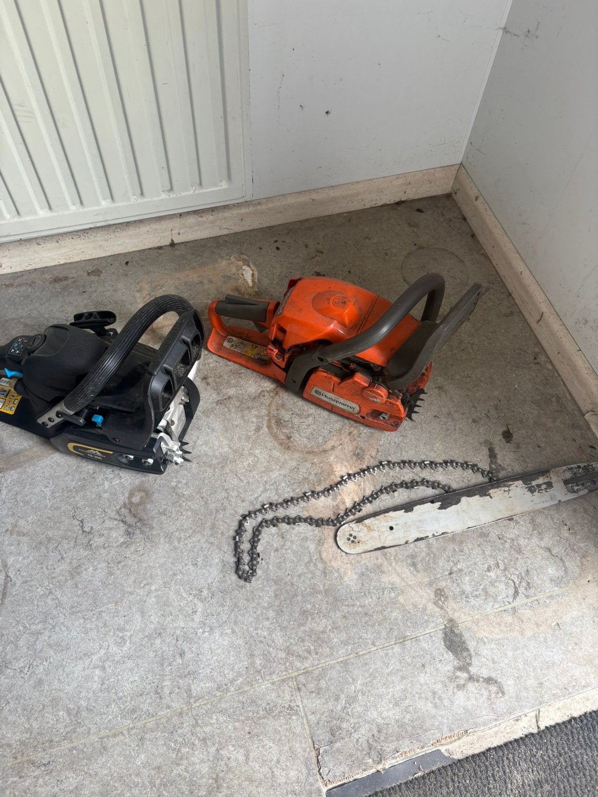2 kettingzagen opknappers, Ophalen, Zo goed als nieuw, 1200 watt of meer, 70 mm of meer