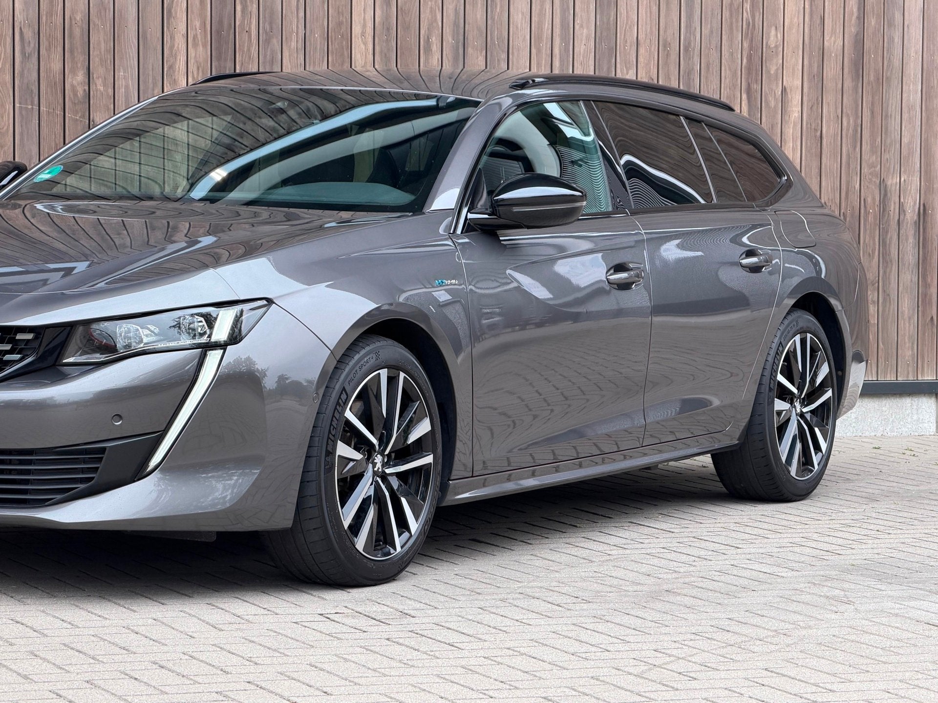 Peugeot 508 SW 1.6 HYbrid 225 GT / Adaptief Cruise /, Auto's, Peugeot, Gebruikt, Zwart, 4 cilinders, Automatische klimaatregeling