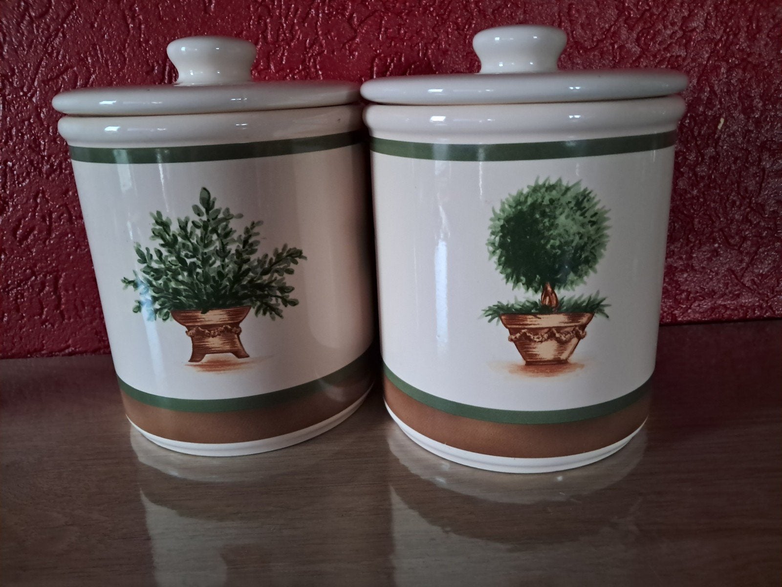 Aardewerk voorraadpotten met plantmotief. Per stuk:, Antiek en Kunst, Curiosa en Brocante, Ophalen of Verzenden