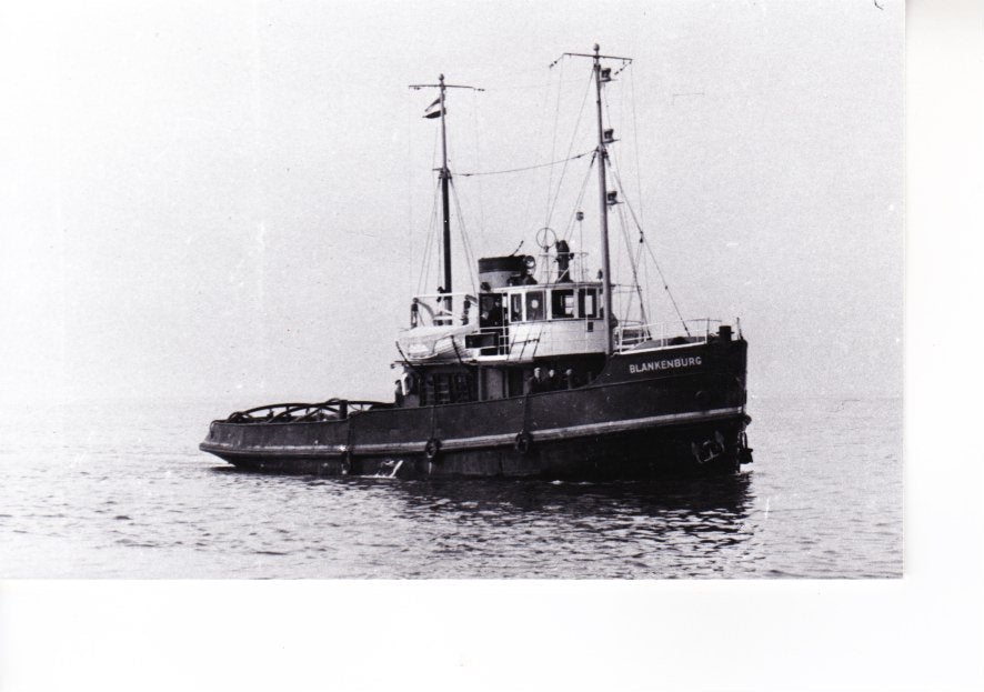 Sleepboot "Blankenburg" Foto 14 X 9 Cm.  21-07, Verzamelen, Scheepvaart, Ophalen of Verzenden, Zo goed als nieuw, Motorboot, Kaart, Foto of Prent