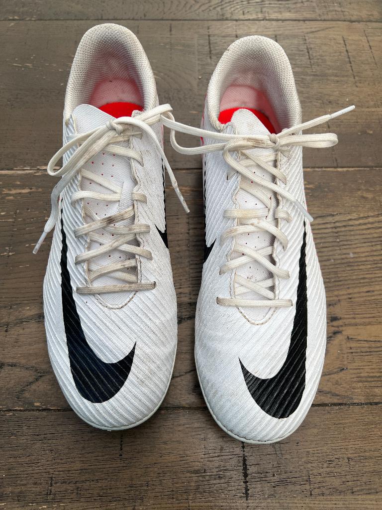 Nike Mercurial voetbalschoenen, Sport en Fitness, Voetbal, Ophalen, Gebruikt, Maat XS of kleiner, Schoenen