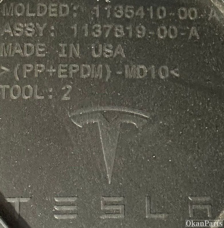 Foto 3 van Tesla Model 3 achter bumperplaat 1135410-00-A 1137819-00-A