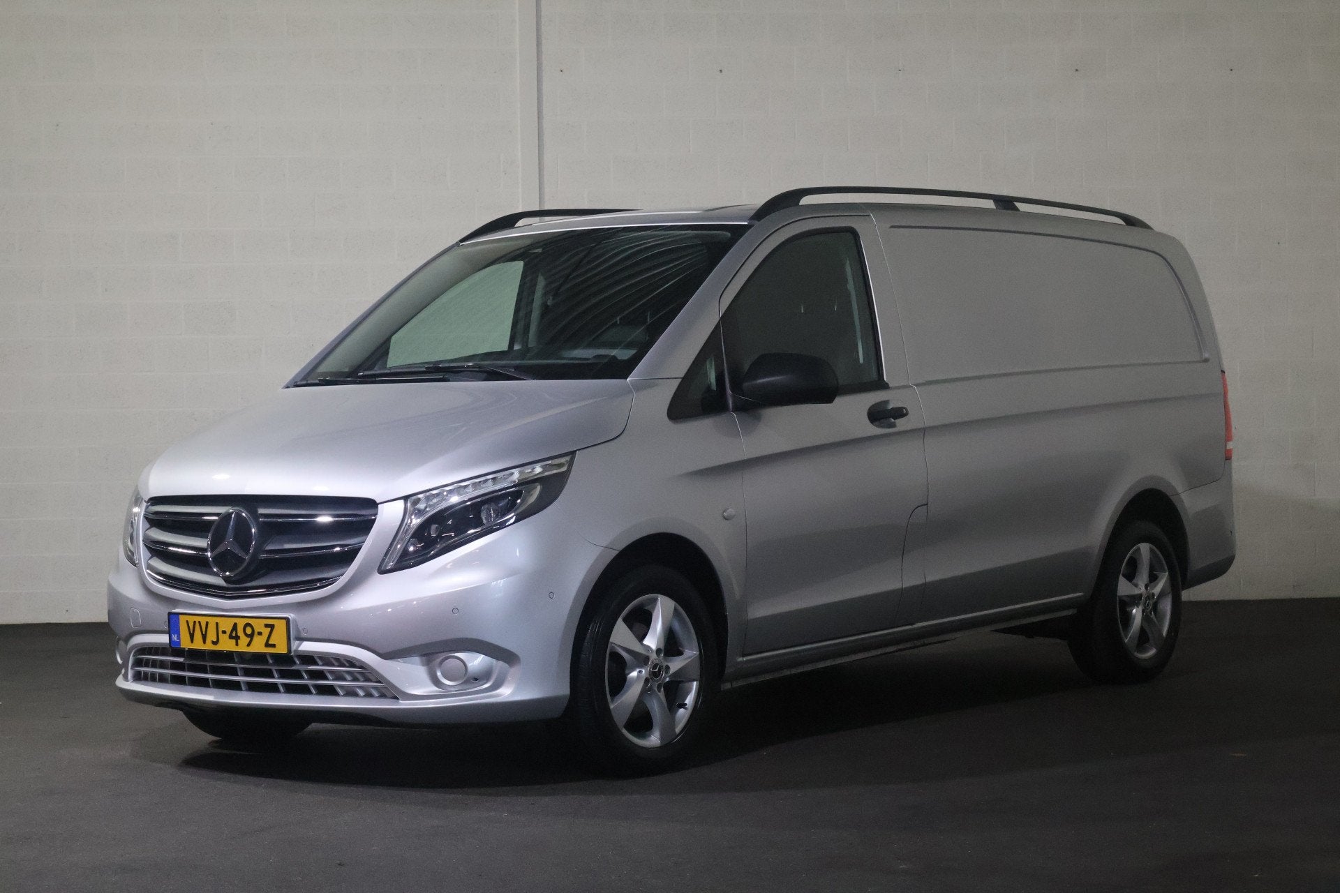 Mercedes-Benz Vito 114 CDI Lang Automaat (bj 2023), Auto's, Automaat, Gebruikt, 4 cilinders, Bedrijf
