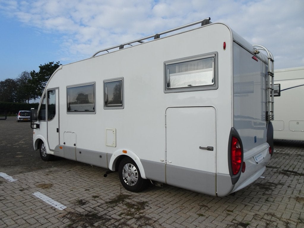 Bijzonder luxe Knaus Sun Liner, Integraal, Bedrijf, Reservewiel, Verwarmde buitenspiegels