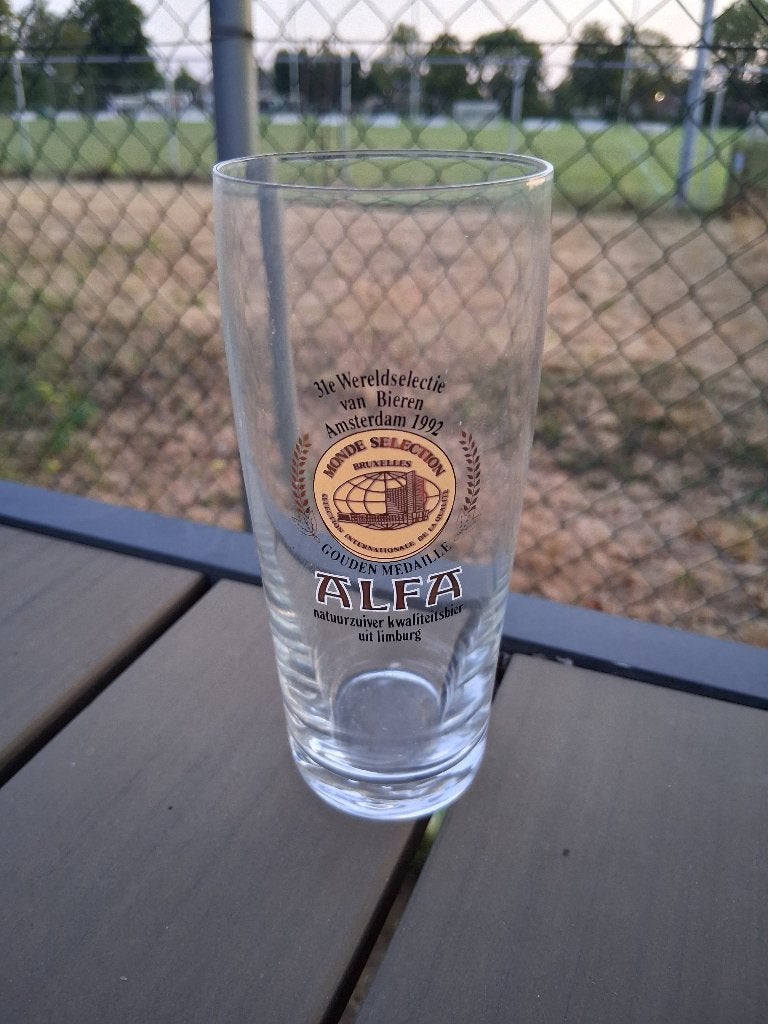 Heel veel verschillende Alfa bierglazen DEEL 2, Ophalen of Verzenden, Gebruikt, Glas of Glazen, Overige merken