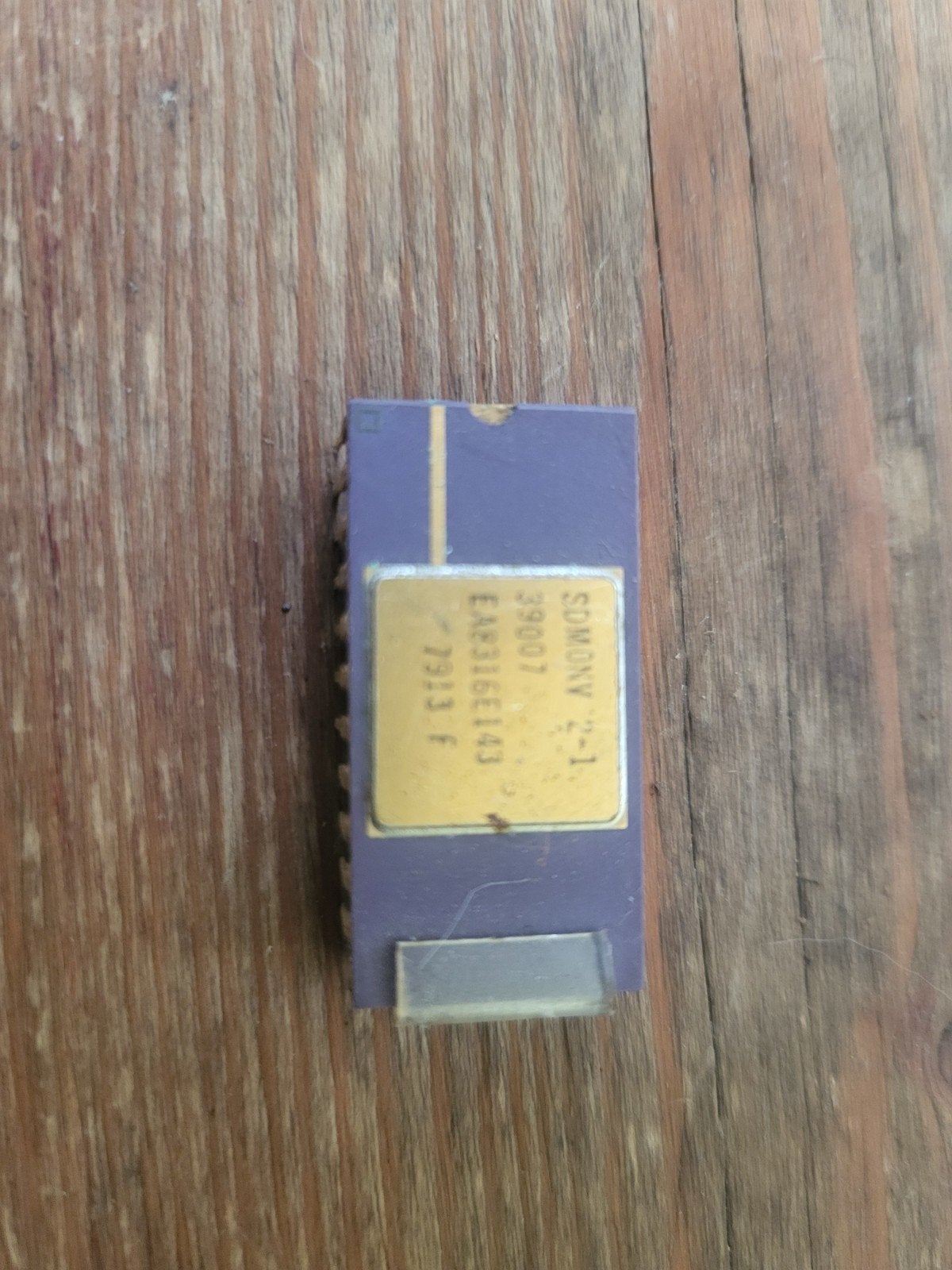 Vintage SDMONV 2-1 Processor (EA8316E143), Computers en Software, Gebruikt, Minder dan 2 Ghz, Onbekend, Ophalen of Verzenden