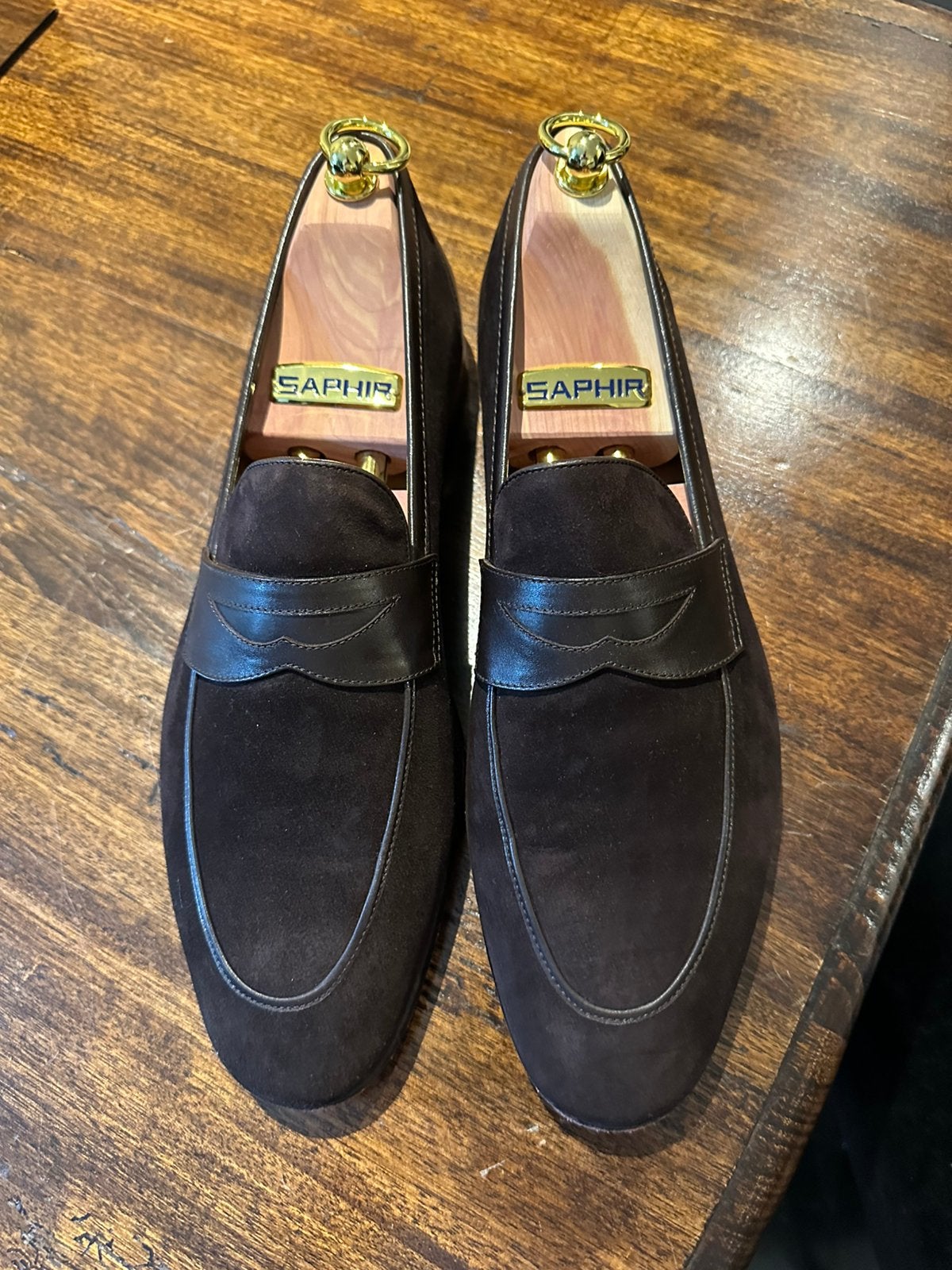 Corneliani Loafers bruin suède 43,5, Kleding | Heren, Loafers, Bruin, Verzenden, Zo goed als nieuw