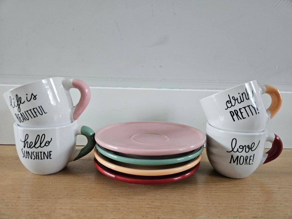 4 espresso kopjes+schotels van Bialetti, Huis en Inrichting, Ophalen, Zo goed als nieuw, Effen, Kop(pen) en/of Schotel(s)