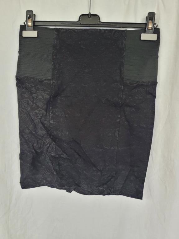 Stoere zwarte rok mt 40 merk Amisu, Maat 38/40 (M), ., Zwart, Ophalen of Verzenden