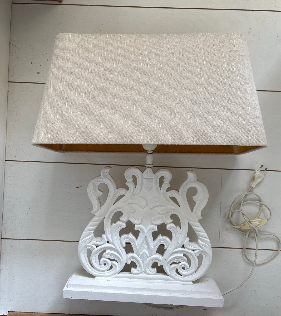 Decoratieve tafellamp met linnen kap, Gebruikt, Textiel, Wit, Met kap