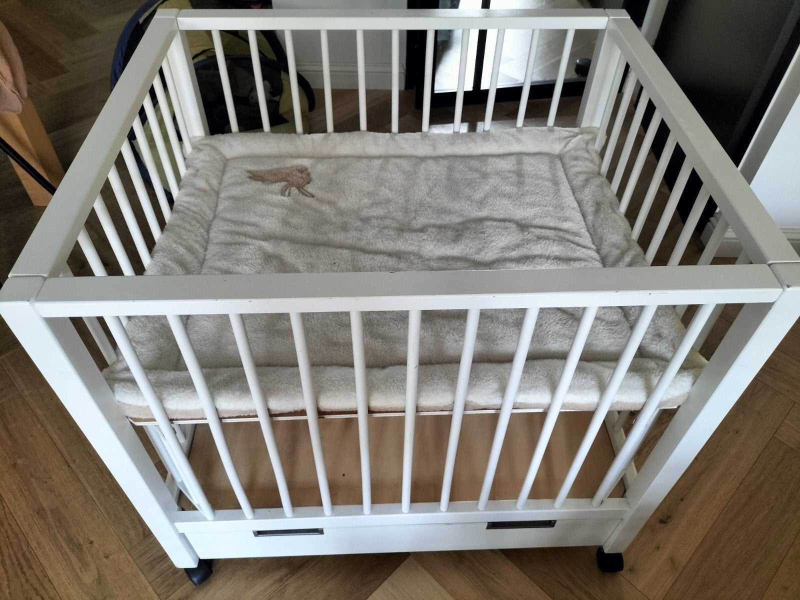 Witte rechthoekige box met lade en wieltjes, Ophalen, Gebruikt, Vierkant, Lade