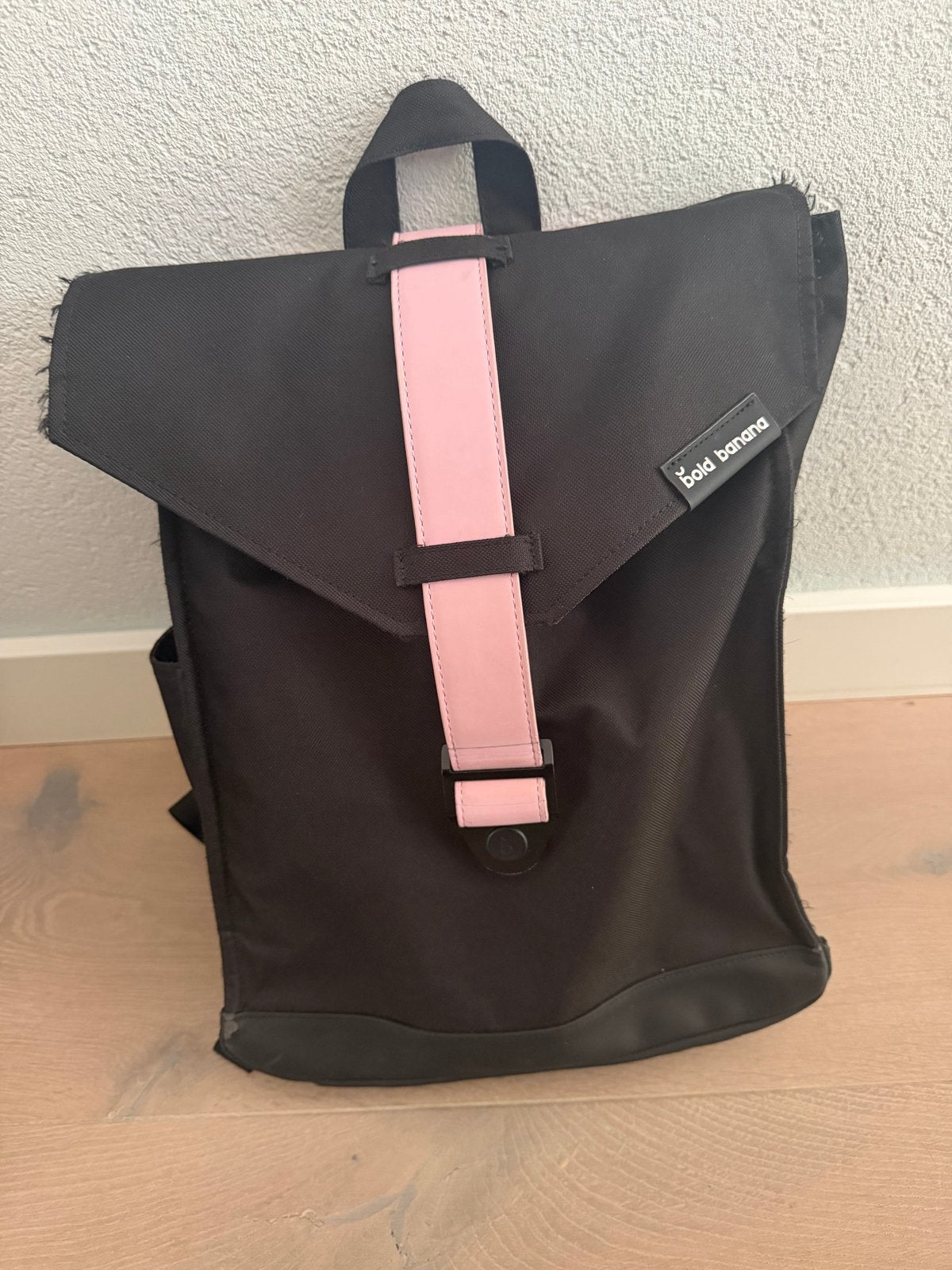 Bold Banana Rugzak Zwart/Roze - Stijlvol en Compact, Sieraden, Tassen en Uiterlijk, Tassen | Rugtassen, Gebruikt, Overige merken
