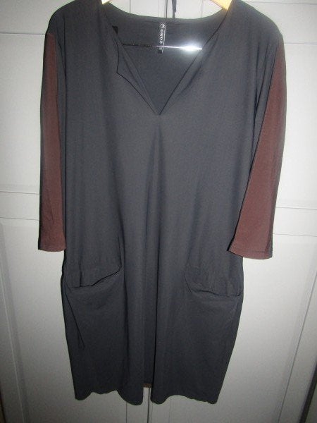 G652 ZOSO mt XXL jurk travelstof zwart bruin, Bruin, Verzenden, Maat 46/48 (XL) of groter, Zo goed als nieuw