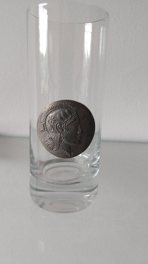 longdrinkglas highball, vtg, met tinnen plaque, volgnr 30, Ophalen of Verzenden, Gebruikt, Frisdrankglas