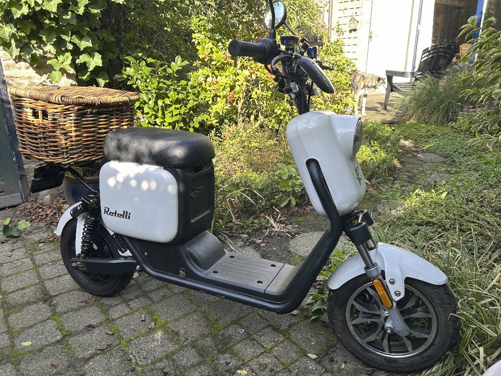 Superleuke Retelli Picollo e-scooter, 16 km/u of meer, Ophalen, Overige merken, 26 t/m 35 km