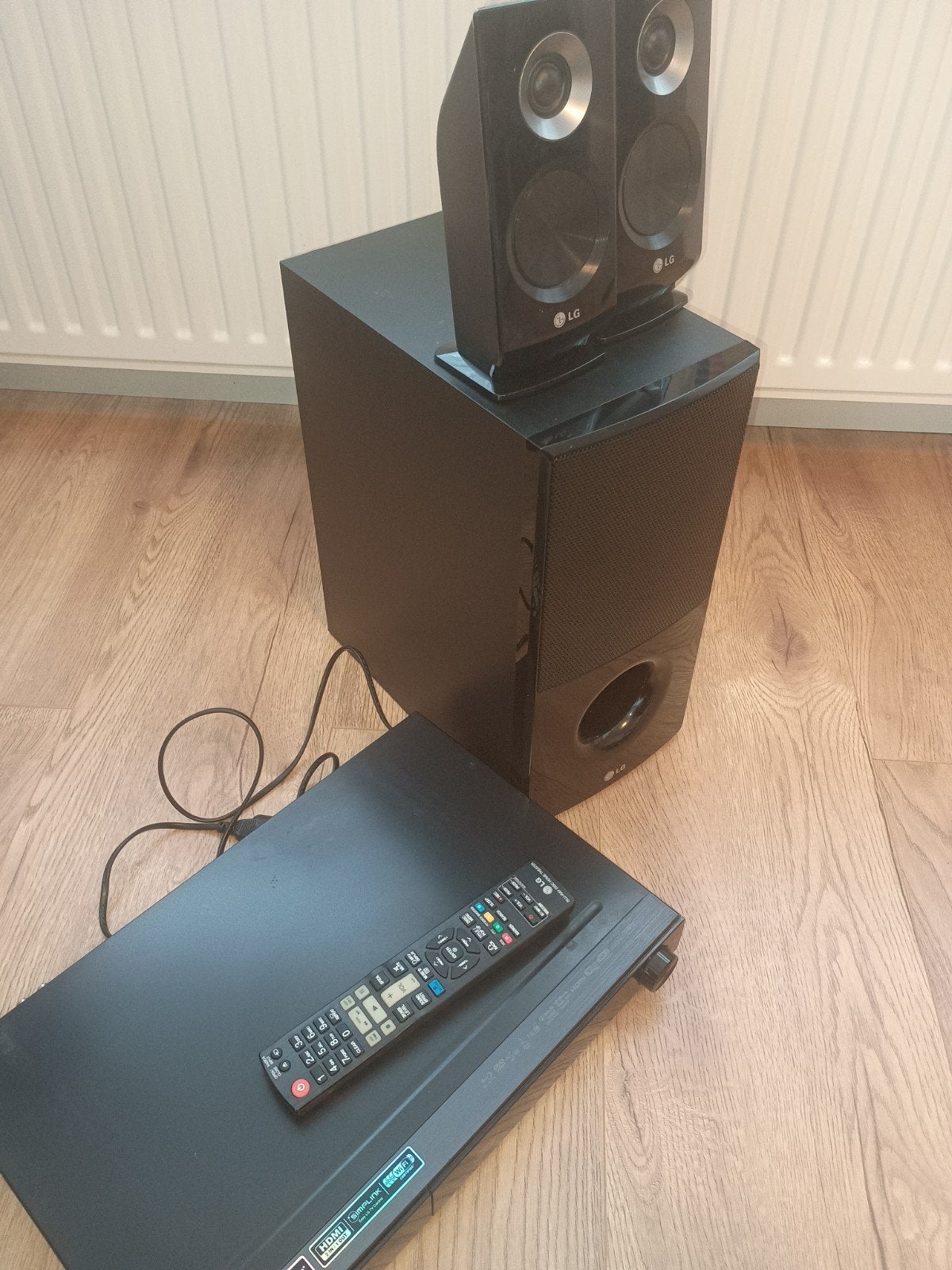 LG 2.1 blu-ray stereo hx521, Audio, Tv en Foto, Stereo-sets, Ophalen of Verzenden, Zo goed als nieuw, Speakers, Overige merken