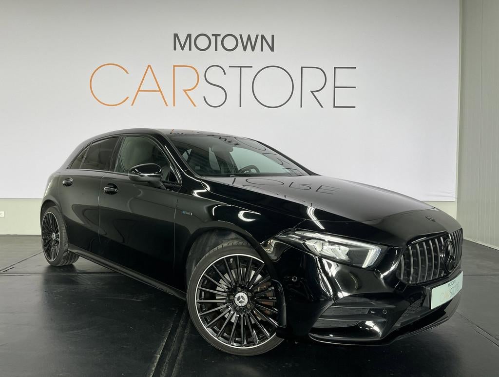 Mercedes-Benz A-klasse A 250 e AMG Line Night Pakket 19 inch, Gebruikt, Zwart, 4 cilinders, Zwart