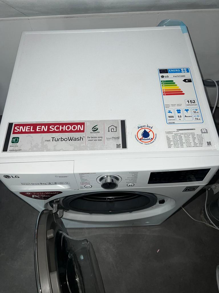 LG wasmachine 9KG, Witgoed en Apparatuur, Wasmachines, Ophalen, 1200 tot 1600 toeren, Zo goed als nieuw, Energieklasse A of zuiniger