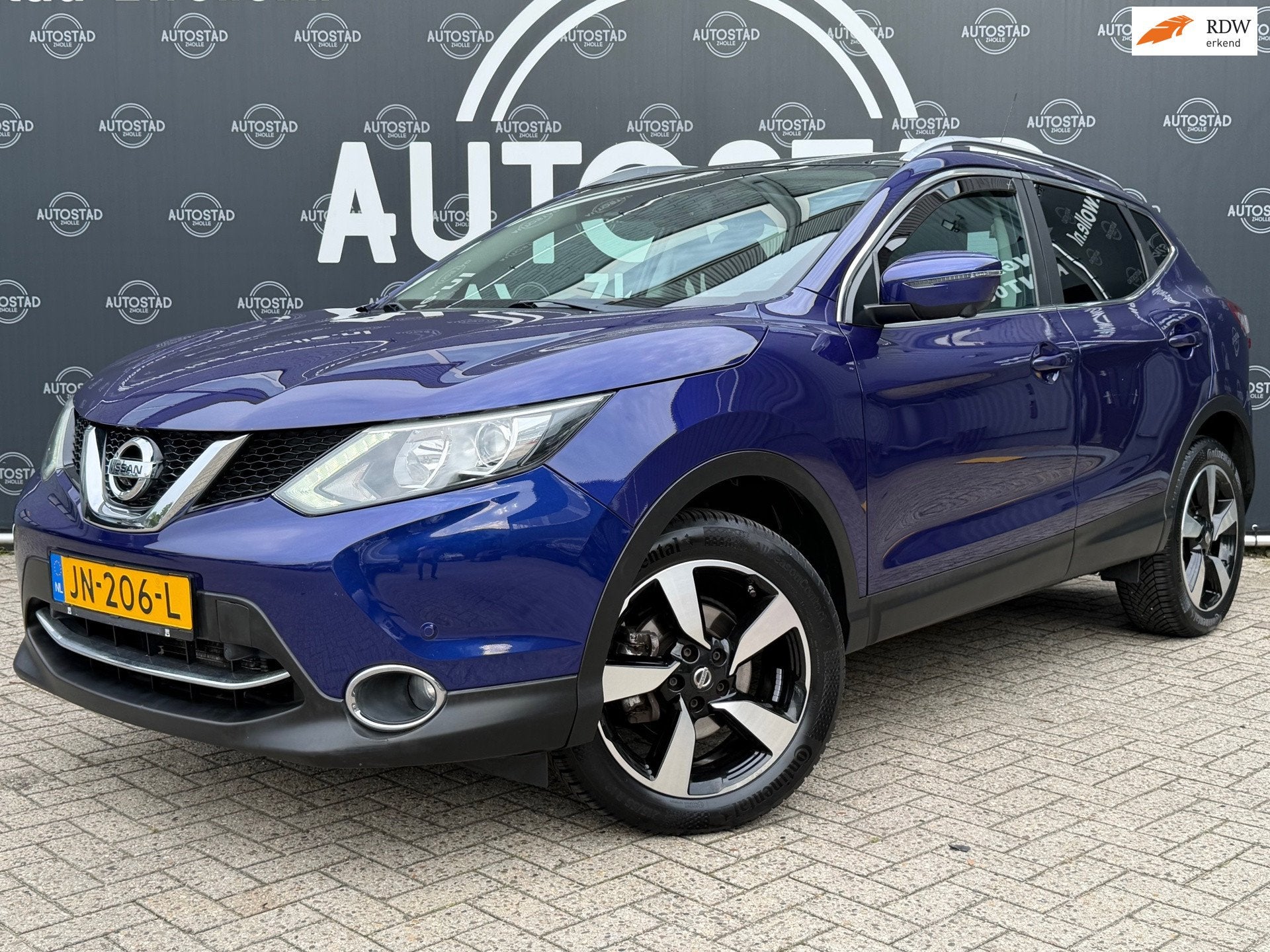 Nissan Qashqai 1.2 Connect Edition Automaat / Pano / Navi /, Auto's, Stof, 4 cilinders, Blauw, 116 pk