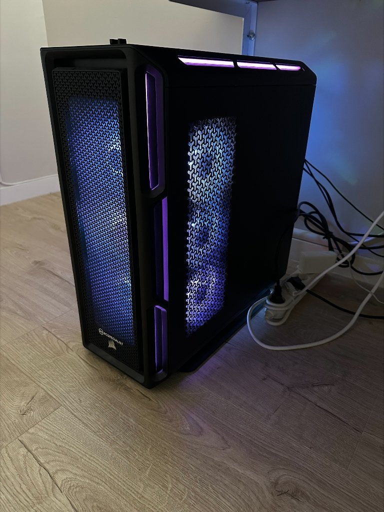 Foto 2 van High‑end Gaming PC - RTX 5090 + Ryzen 9 9950X3D