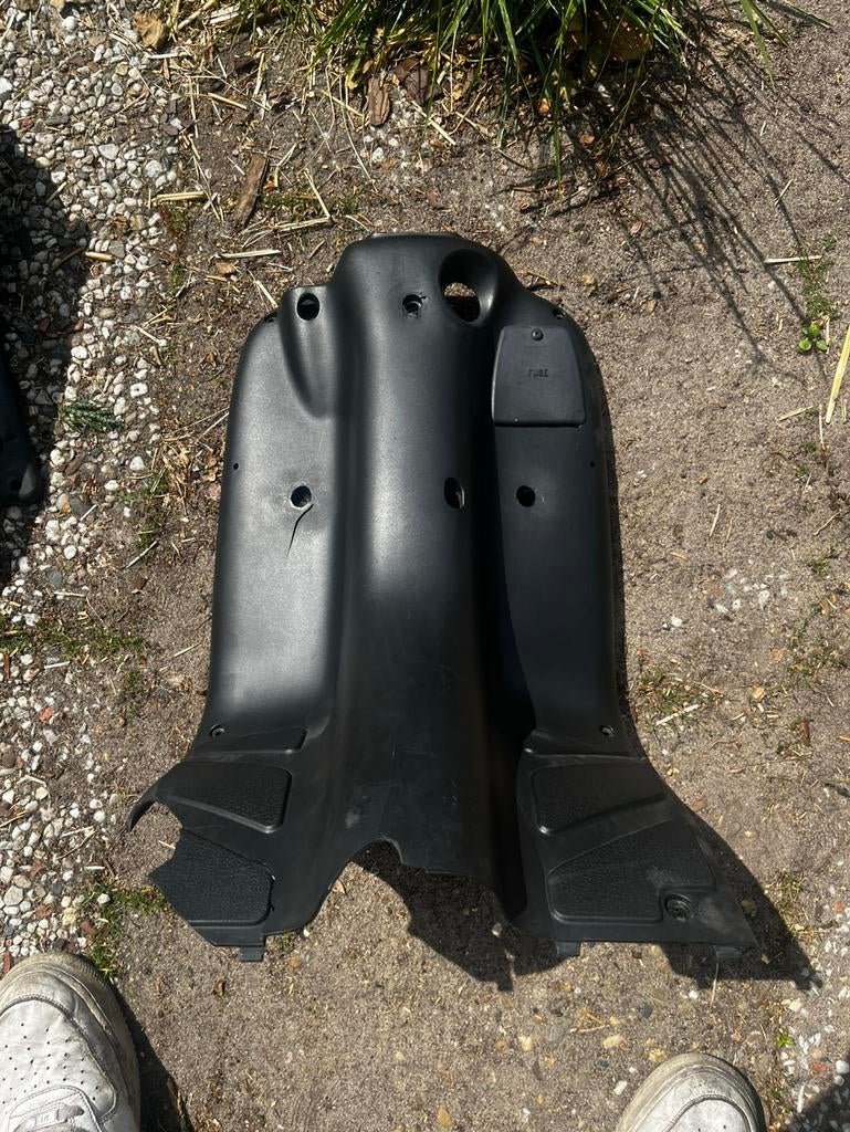 Piaggio typhoon beenschild binnenkap, Ophalen of Verzenden, Overige typen, Piaggio
