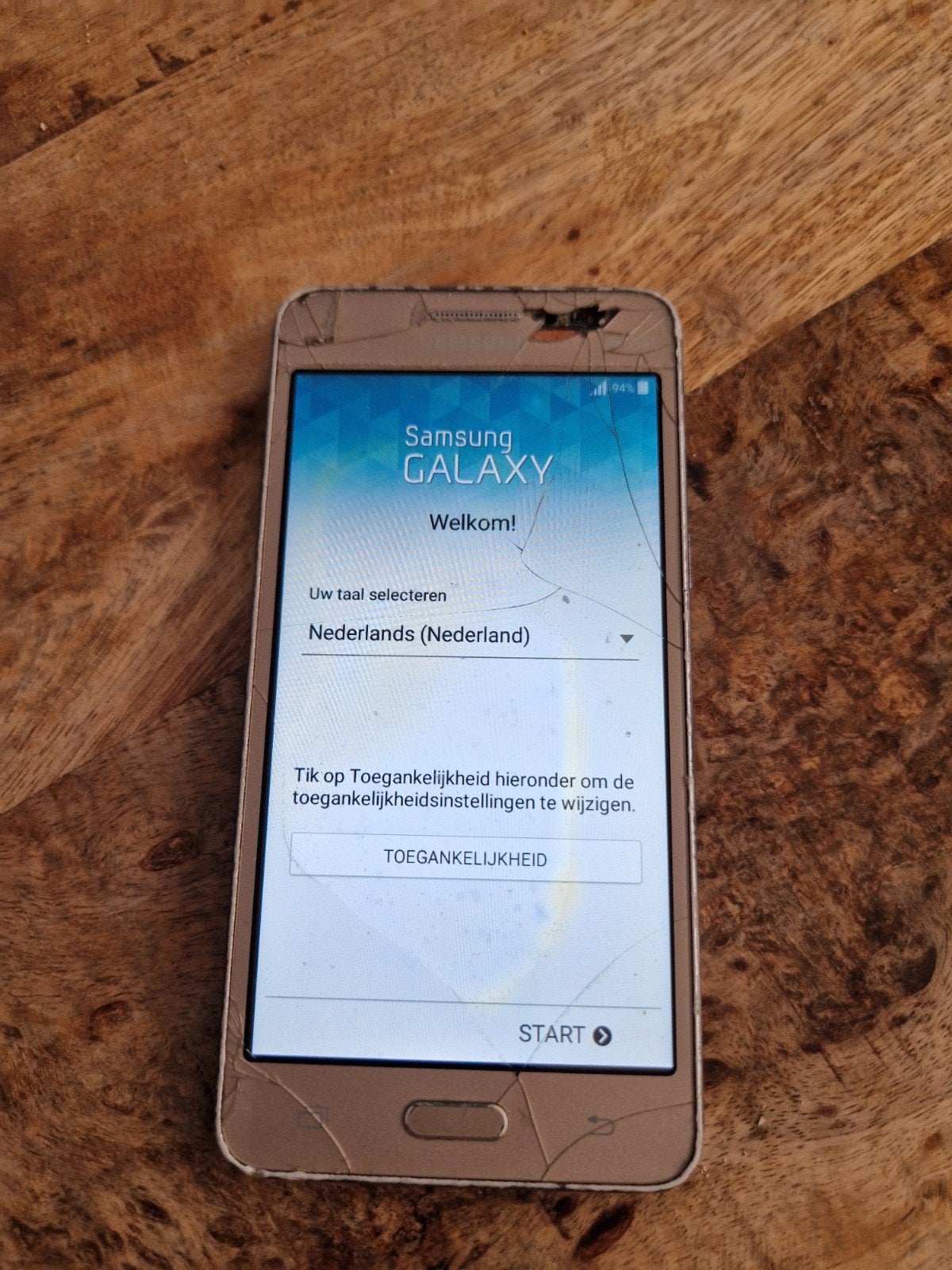 Samsung Galaxy met gebarsten scherm - voor onderdelen, Telecommunicatie, Overige modellen, Overige kleuren, Touchscreen, Ophalen of Verzenden