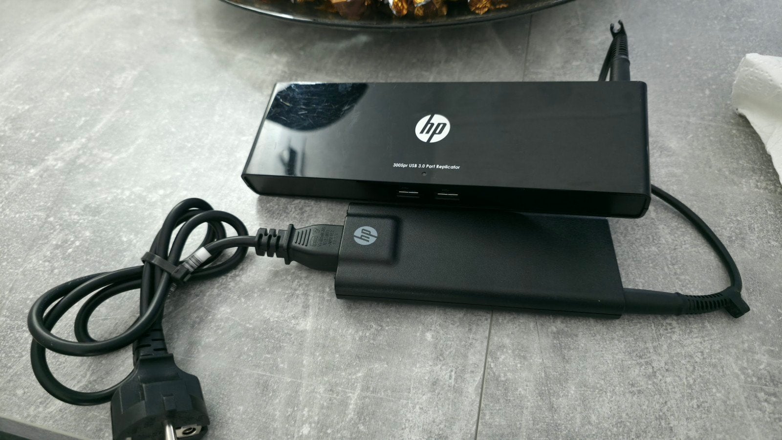 HP 3005pr USB 3.0 Port Replicator Docking Station, Computers en Software, Docking station, Laptop, Ophalen of Verzenden, Zo goed als nieuw