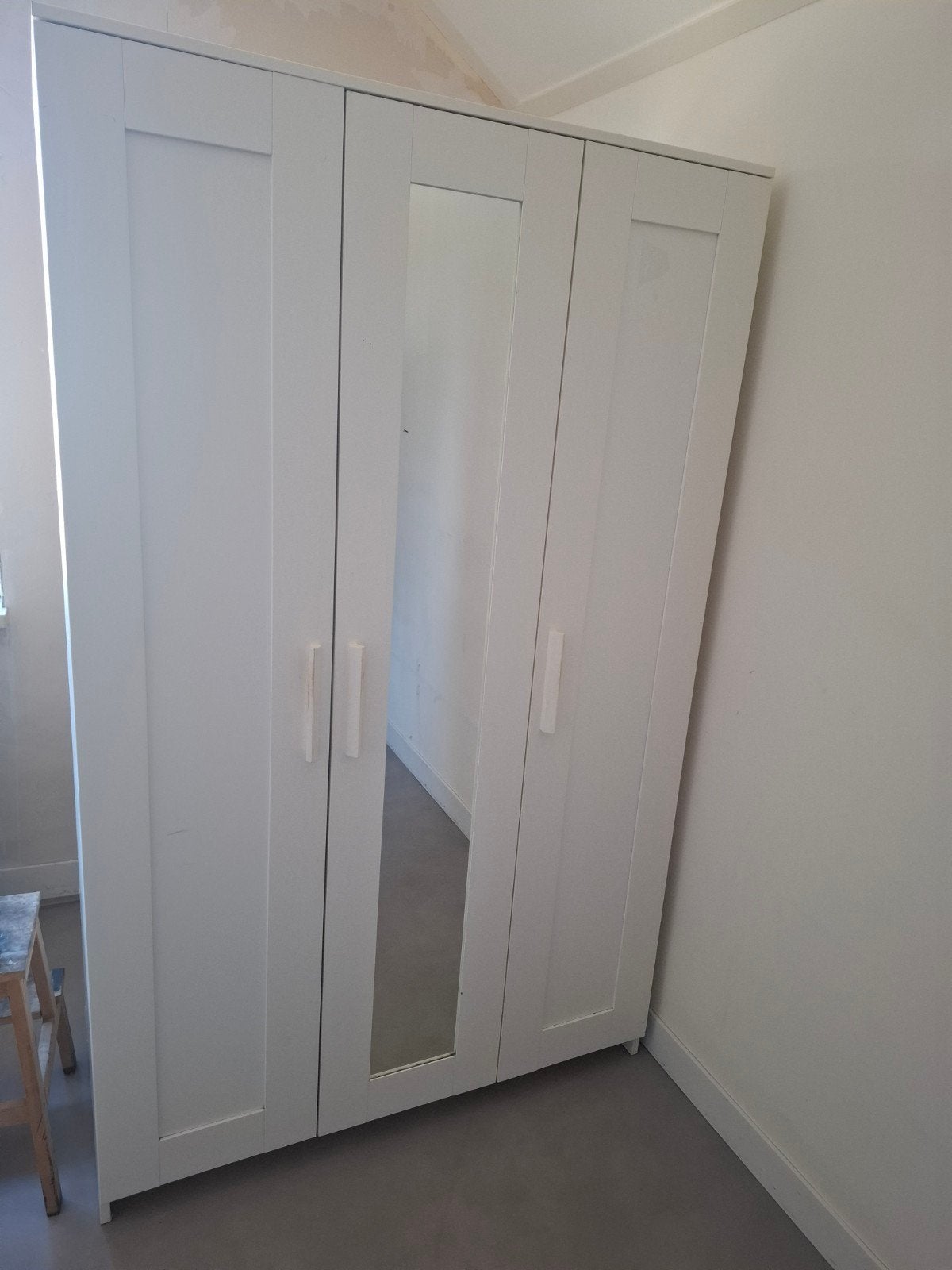 Witte IKEA BRIMNES kledingkast met 3 deuren, Ophalen, Overige materialen, Met deur(en), Gebruikt