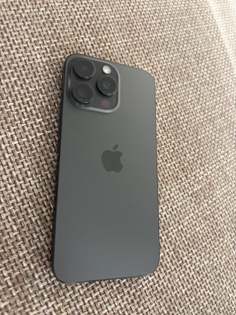 iPhone 15 Pro Max 256gb grijs, zonder krassen 89% batterij, Telecommunicatie, Mobiele telefoons | Apple iPhone, 89 %, IPhone 15 Pro Max