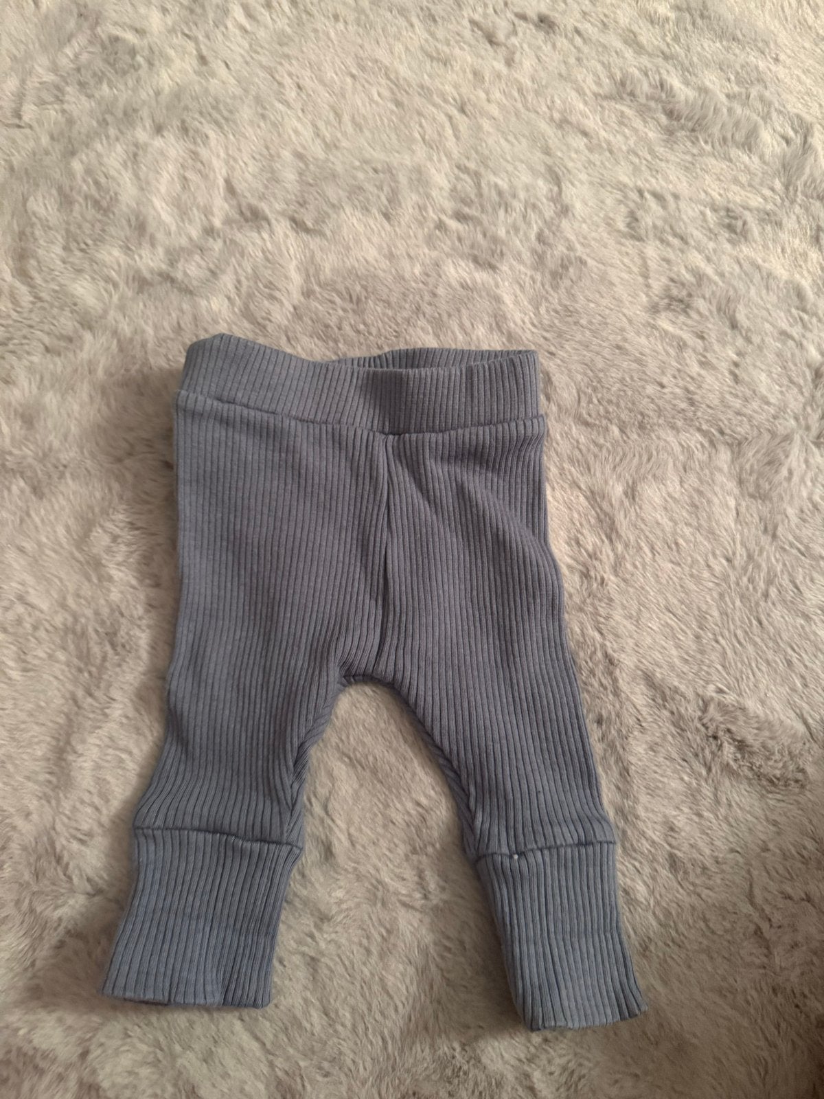 Geribbelde broekjes maat 44 - Prenatal, Ophalen of Verzenden, Zo goed als nieuw, Jongetje of Meisje, Broekje