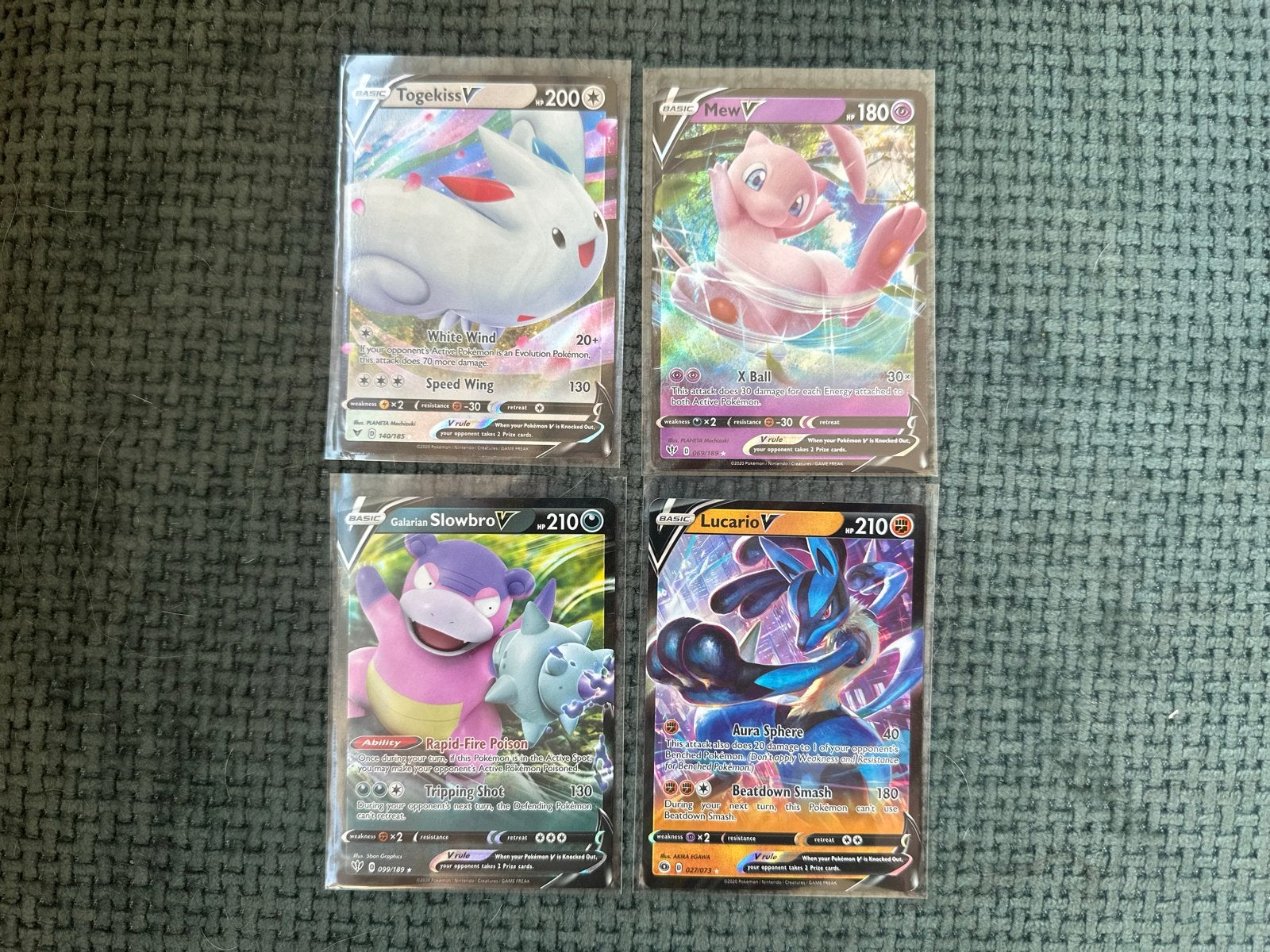 Pokémon V Kaarten Set: Mew, Togekiss, Slowbro, Lucario, Ophalen of Verzenden, Nieuw, Meerdere kaarten