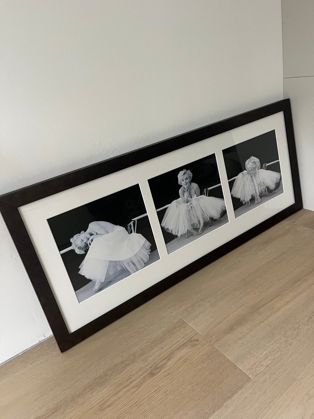 Marilyn Monroe ballerina foto in op maat gemaakte lijst, Ophalen of Verzenden, Foto, Fotografie, Achter glas