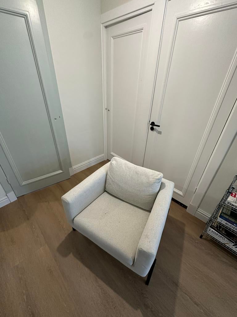 IKEA KOARP stoel/fauteuil, Huis en Inrichting, Fauteuils, Ophalen, Gebruikt, Stof, 75 tot 100 cm