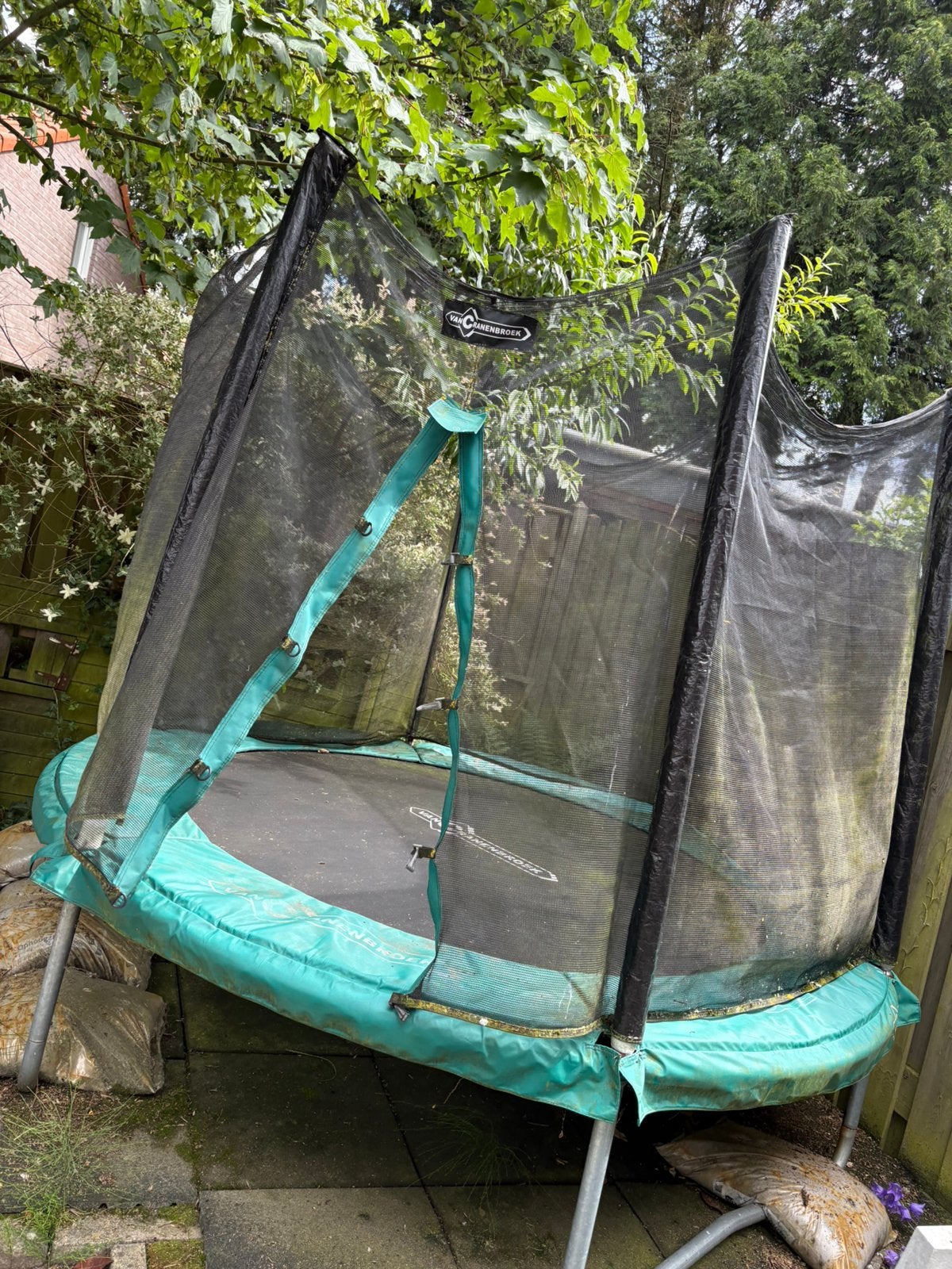 Trampoline met veiligheidsnet, Ophalen, Gebruikt