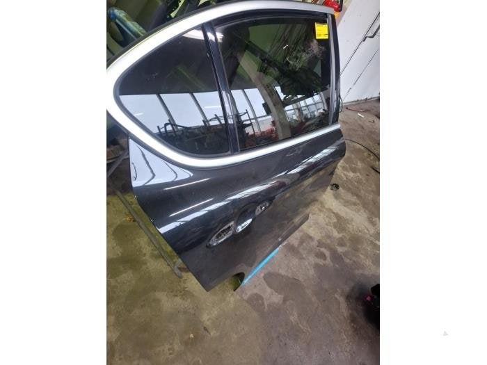 Portier 4Deurs rechts-achter van een Alfa Romeo Stelvio (408, Gebruikt, -, -, Alfa Romeo