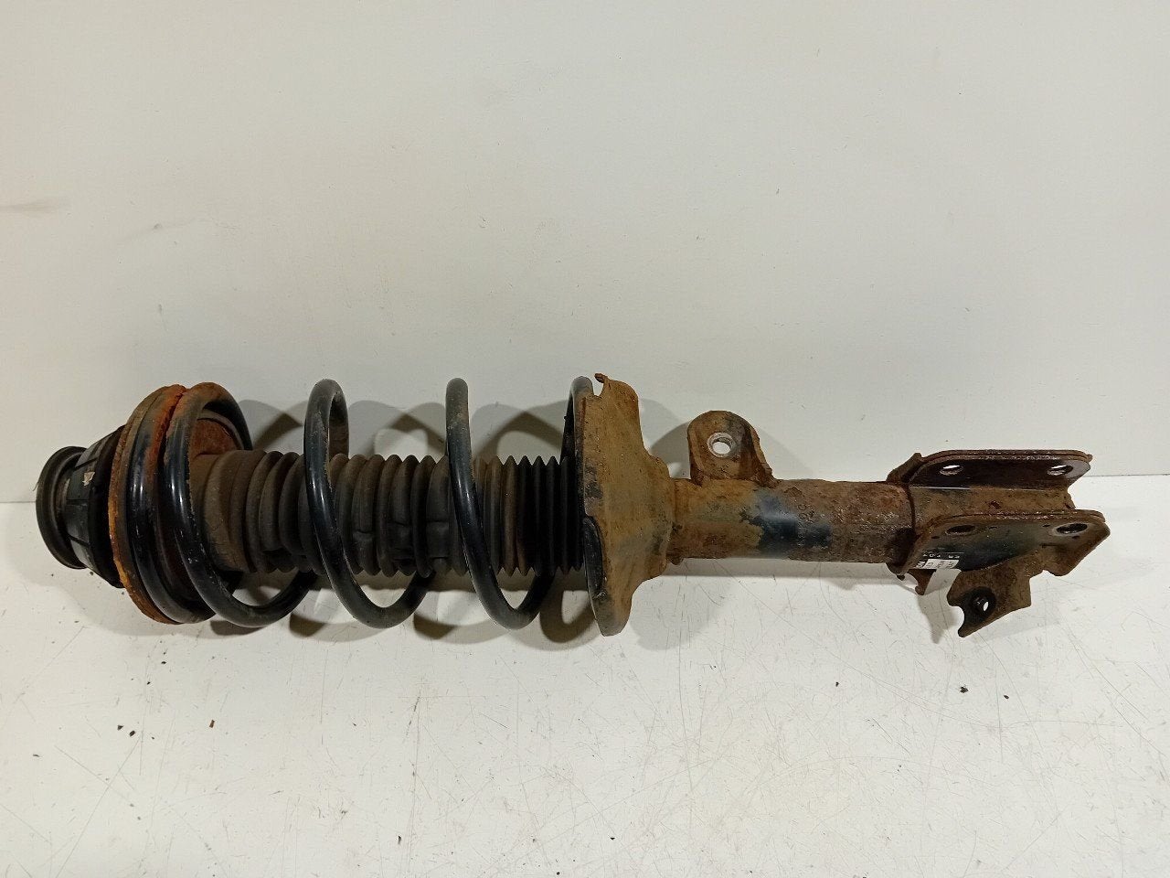 Veerpoot links voor Suzuki Alto, Onderdelen@venauto.nl, Van der Ven Autorecycling B.V., Gebruikt, Ettenseweg 76, 4706 PB Roosendaal, The Netherlands