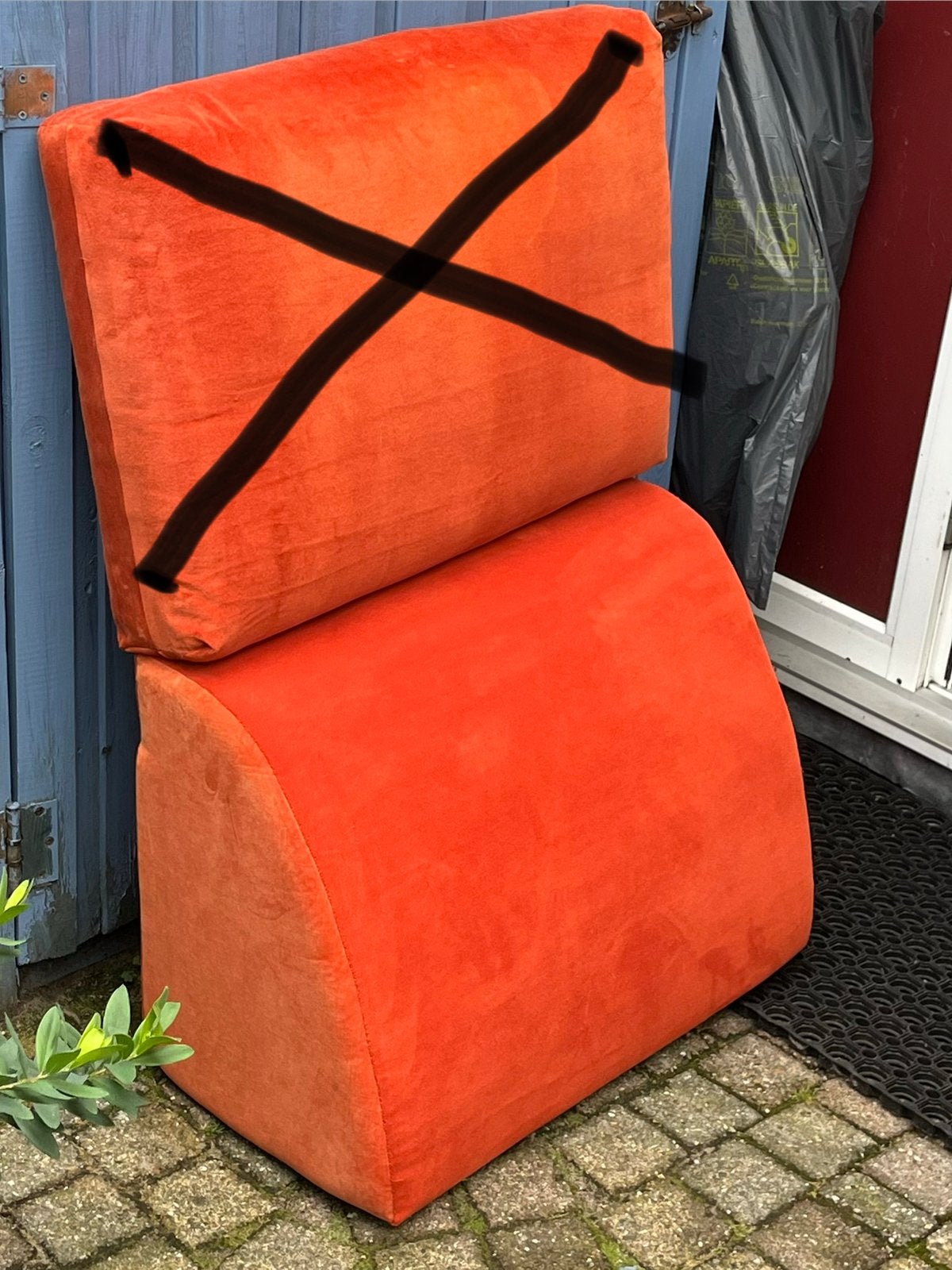 Dikke oranje kussens, nieuw bekleed, Ophalen, Eenpersoons, 75 tot 100 cm, Zo goed als nieuw
