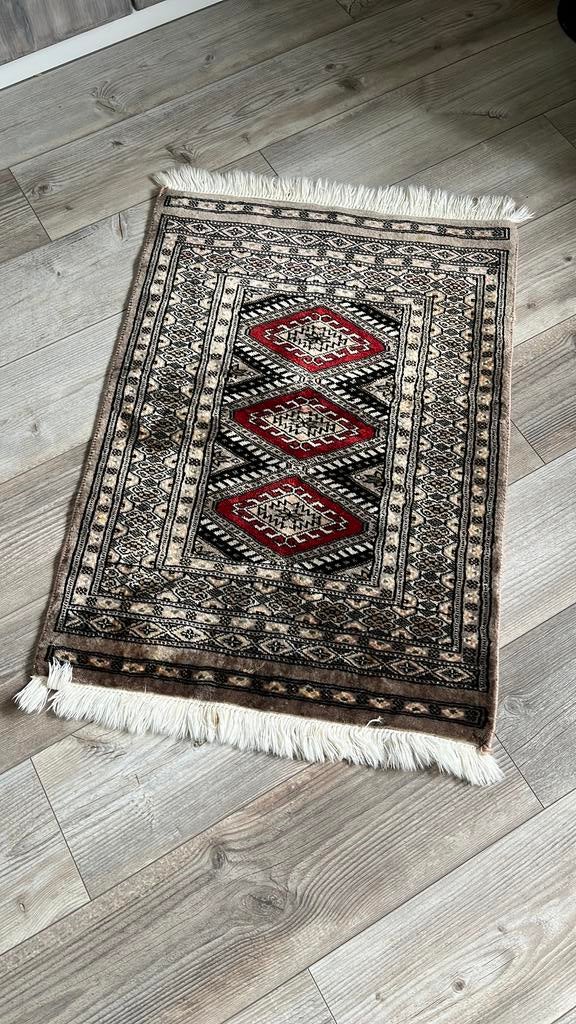 Perzisch tapijtje, Huis en Inrichting, Stoffering | Tapijten en Kleden, Gebruikt, 50 tot 100 cm, Perzisch, Grijs