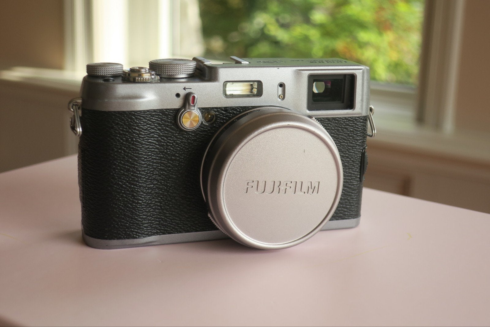 Prachtige Fujifilm X100, Audio, Tv en Foto, Fotocamera's Digitaal, Ingebouwde flitser, Gebruikt, Lensdop, Ophalen of Verzenden