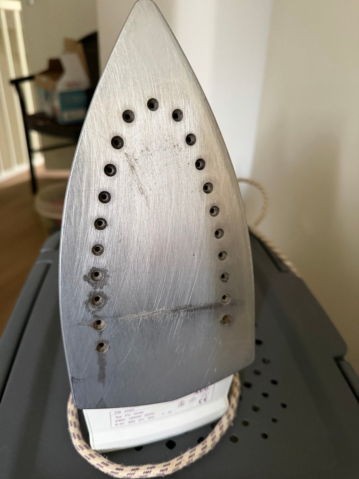 Gratis AEG strijkijzer (stoomfunctie defect), Witgoed en Apparatuur, Ophalen, Gebruikt, Strijkijzer met snoer
